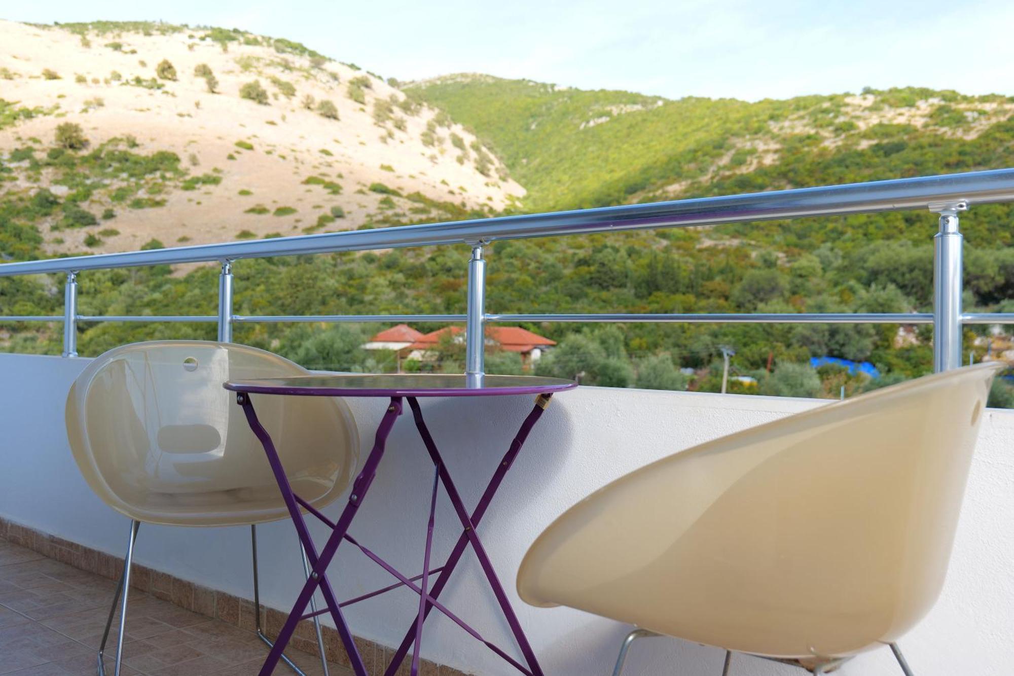Hotel Jali Himare Exterior photo