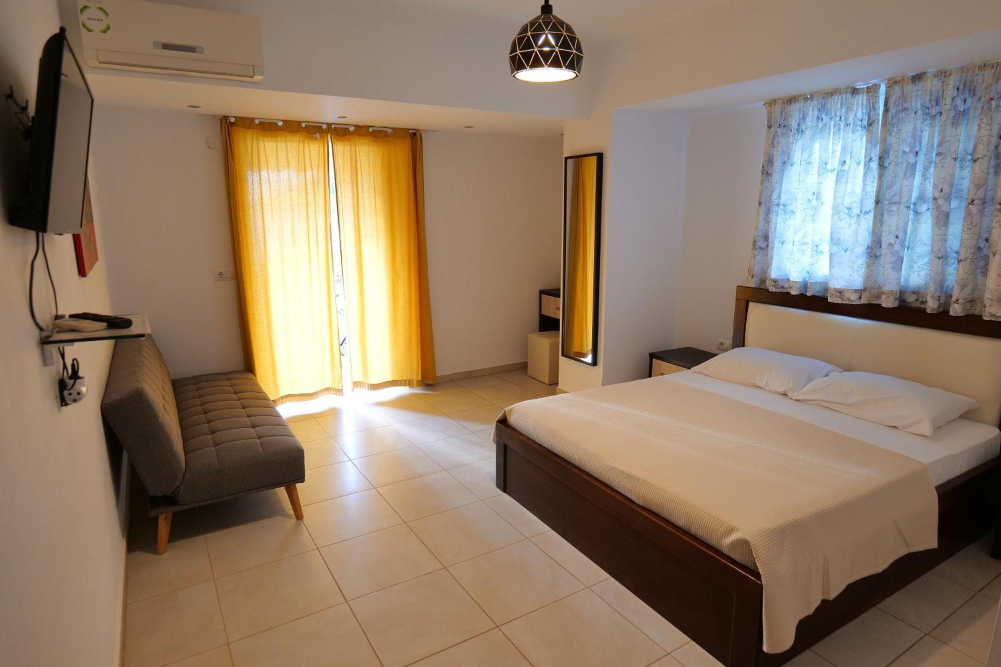 Hotel Jali Himare Exterior photo