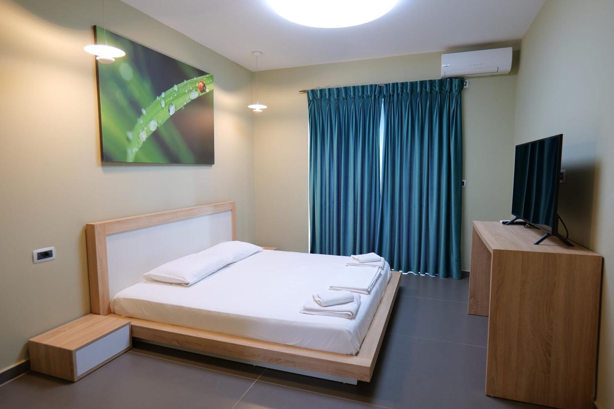 Hotel Jali Himare Exterior photo