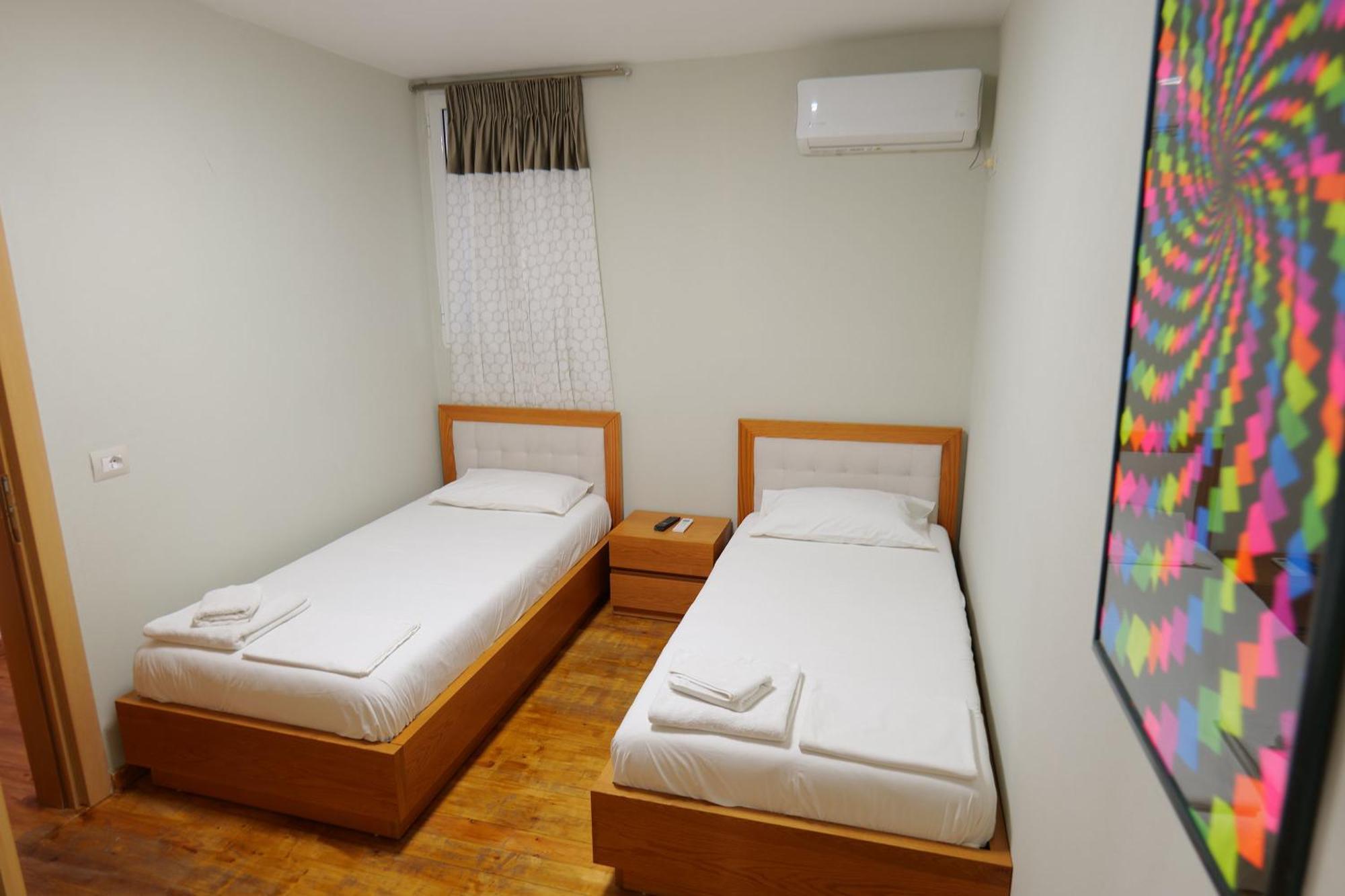 Hotel Jali Himare Exterior photo
