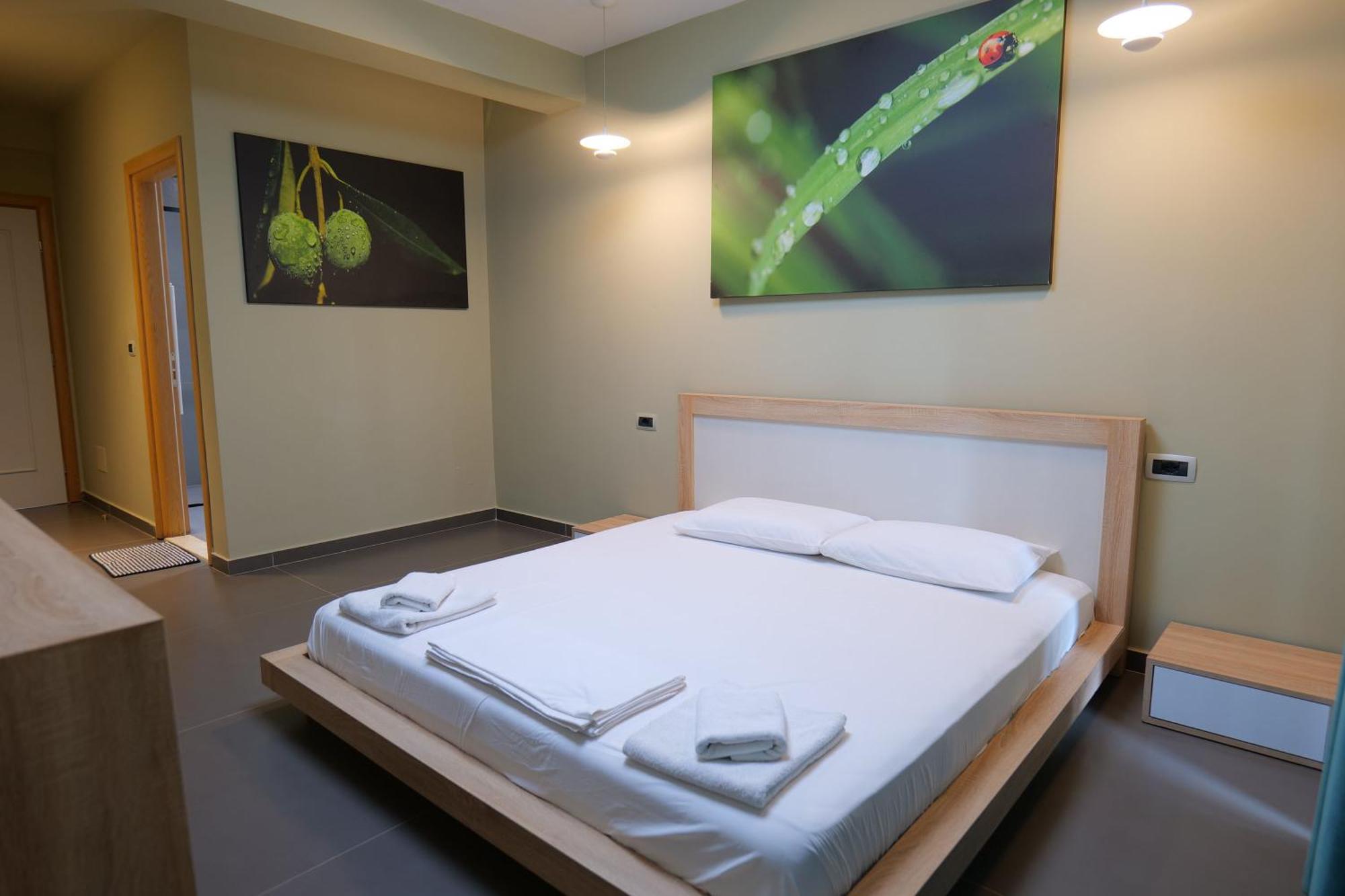 Hotel Jali Himare Exterior photo