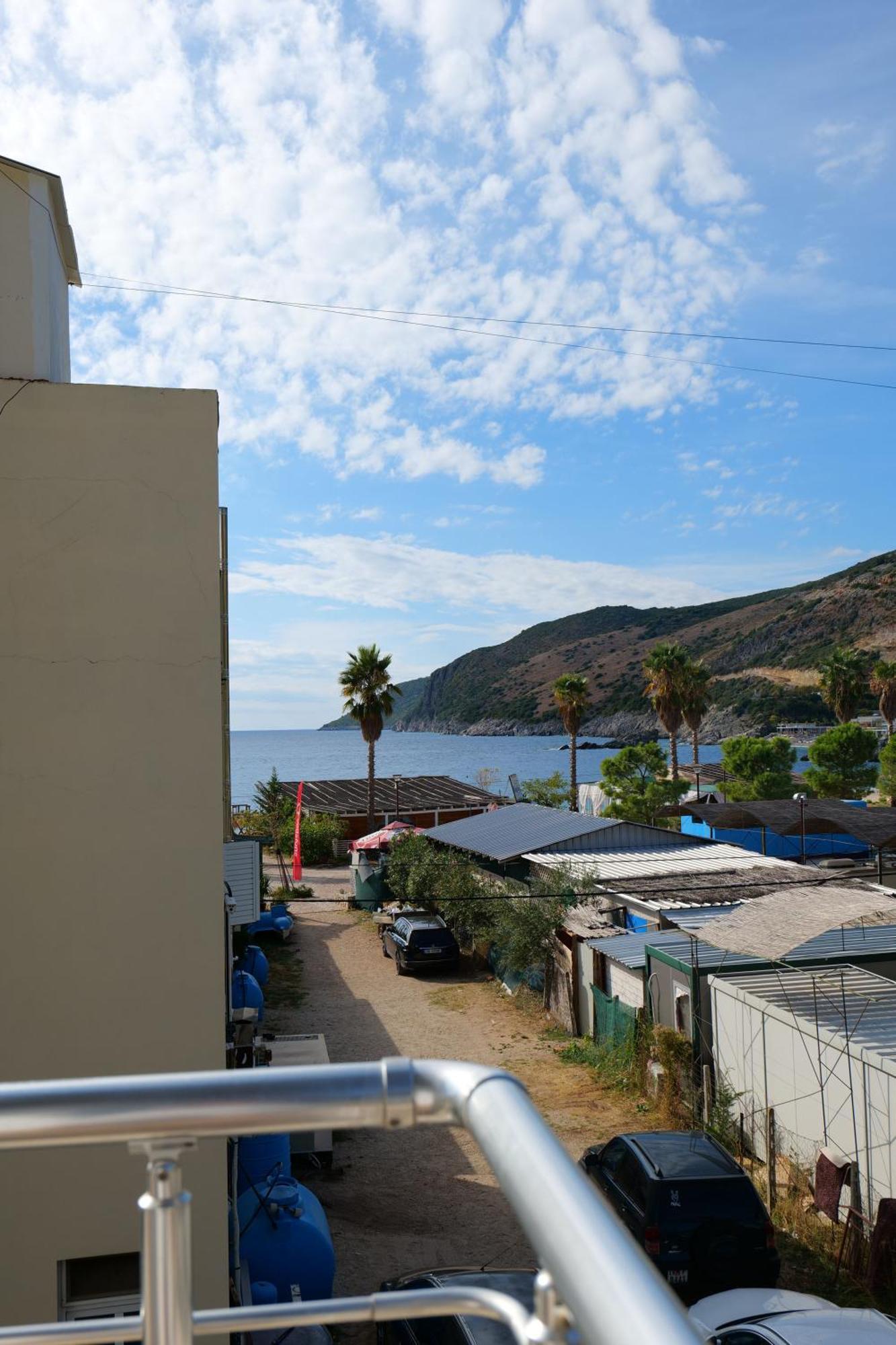 Hotel Jali Himare Exterior photo
