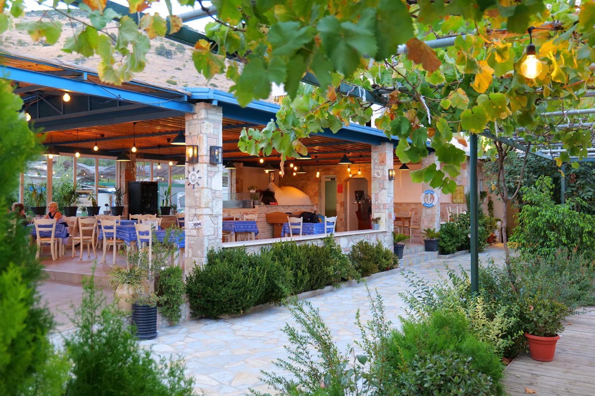 Hotel Jali Himare Exterior photo